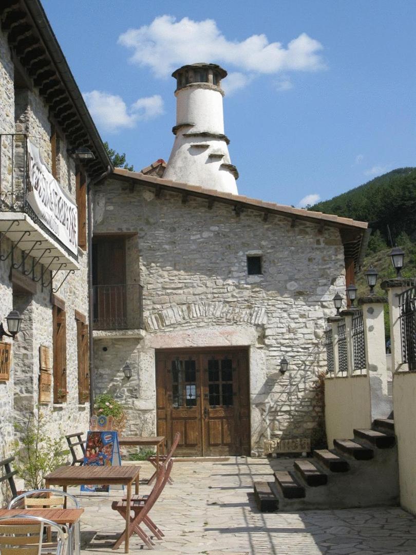 Hotel Charle Jaca Exterior foto